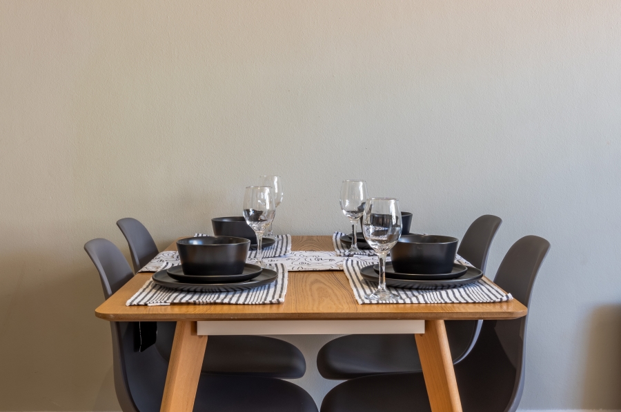 To Let 1 Bedroom Property for Rent in Gardens Western Cape
